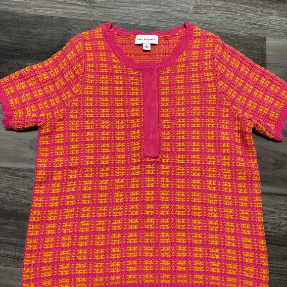 Free Assembly Women's Short Sleeve Tweed Sweater Tee, size small - Picture 9 of 9